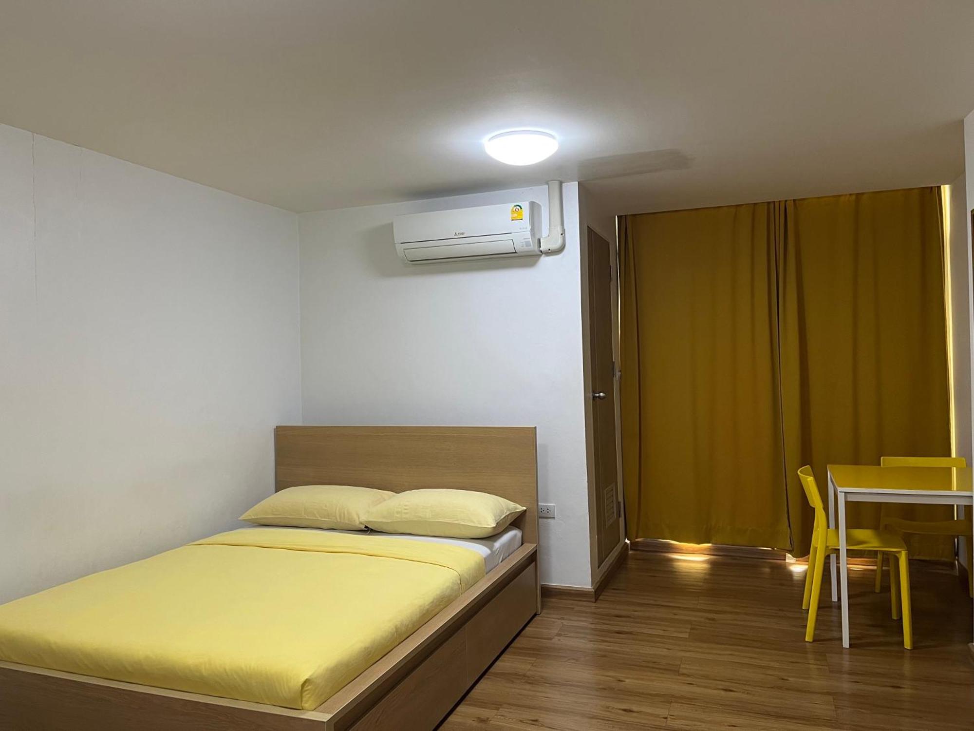 Dao Jaras Fah Hometel ดาวจรัสฟ้าโฮมเทล Bangkok Buitenkant foto